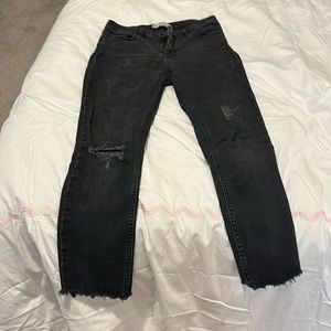 Size 26 Freepeople black skinny jeans
